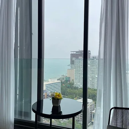 Edge Central Pattaya By Su Exterior photo